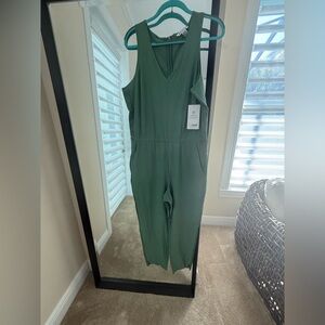 Athleta Green Sleeveless Jumpsuit